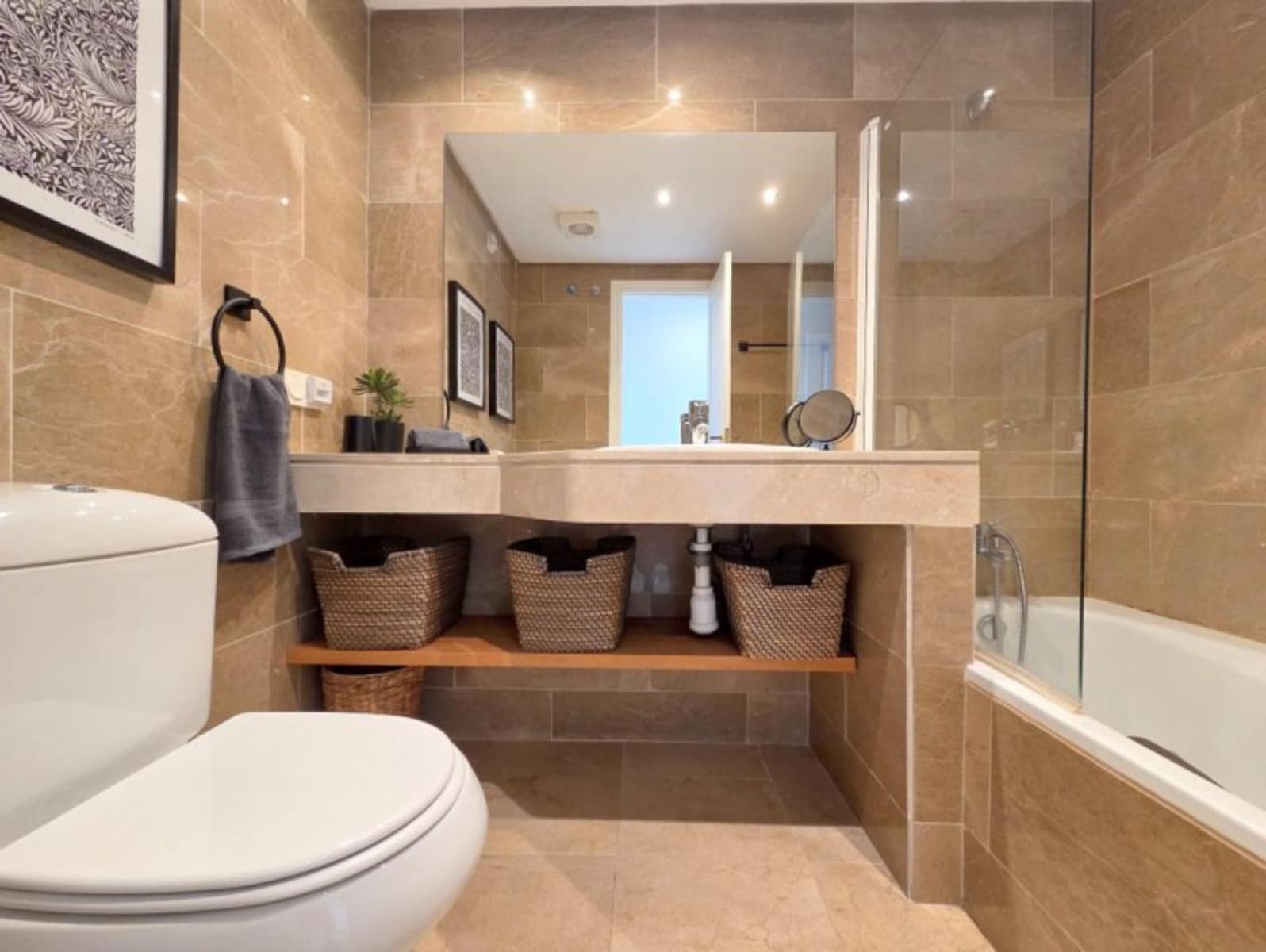 2 chambre Appartement à vendre à La Duquesa / Puerto de la Duquesa - 295 000 € (Ref: 9843516)