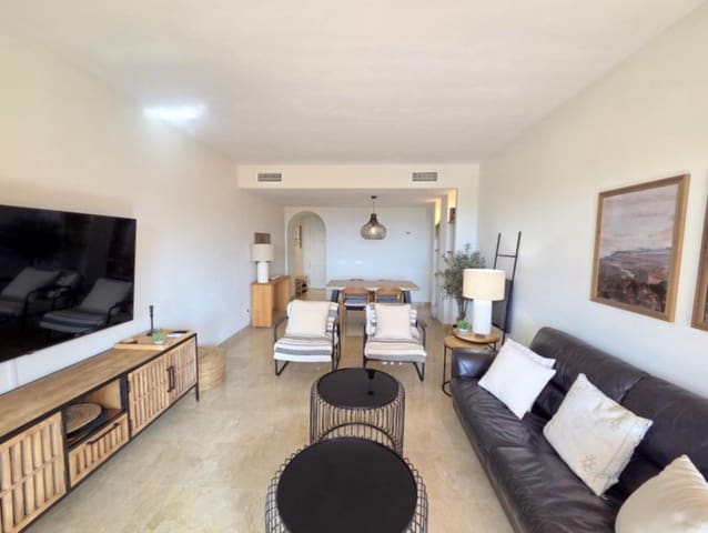 2 chambre Appartement à vendre à La Duquesa / Puerto de la Duquesa, Manilva - 295 000 € (Ref: 9843516)