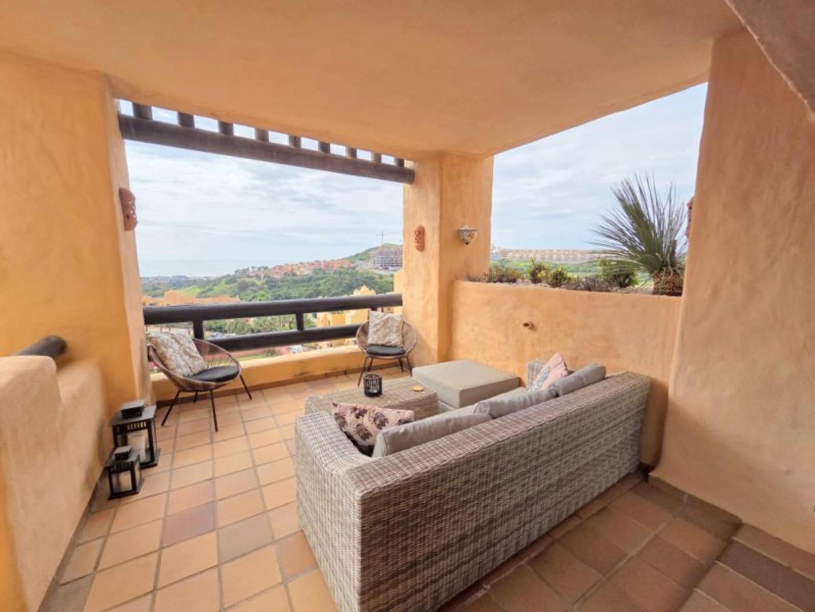 2 chambre Appartement à vendre à La Duquesa / Puerto de la Duquesa - 295 000 € (Ref: 9843516)