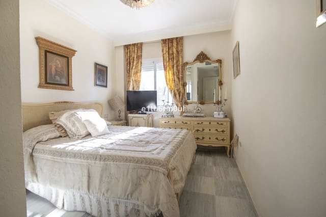 2 sovrum Lägenhet till salu i Golden Mile, Marbella - 595 000 € (Ref: 9843517)