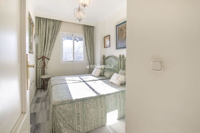 2 sovrum Lägenhet till salu i Golden Mile, Marbella - 595 000 € (Ref: 9843517)