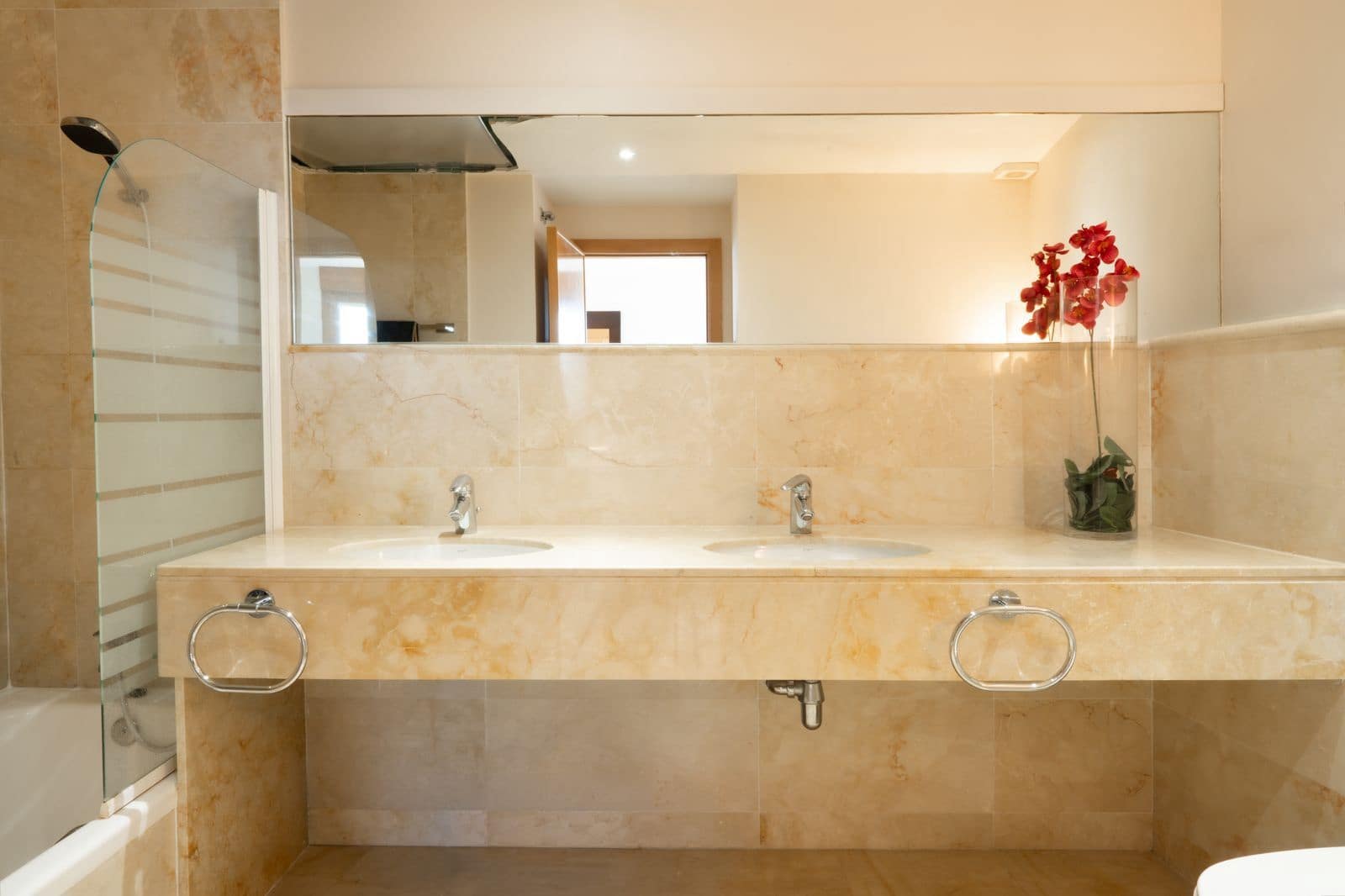 3 bedroom Apartment for sale in Los Monteros - € 550,000 (Ref: 9843520)