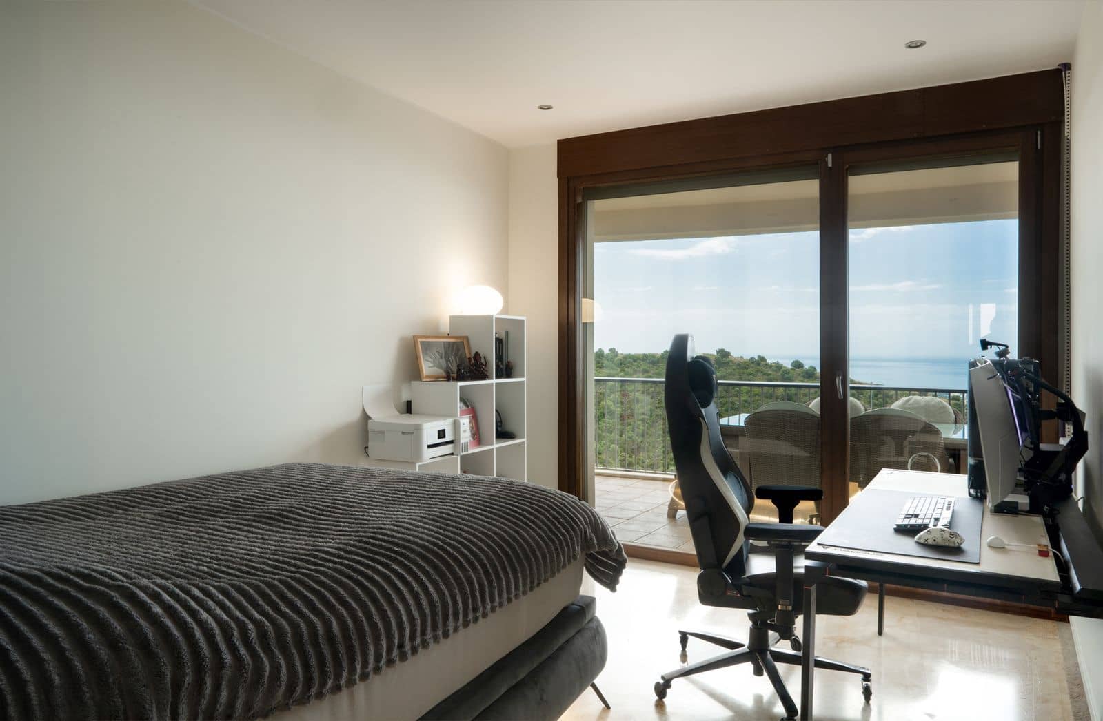 3 bedroom Apartment for sale in Los Monteros - € 550,000 (Ref: 9843520)