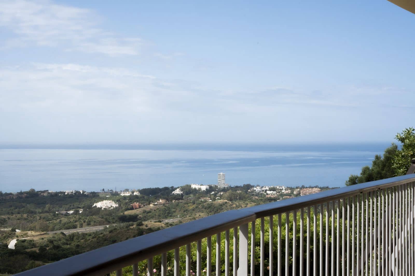 3 bedroom Apartment for sale in Los Monteros - € 550,000 (Ref: 9843520)