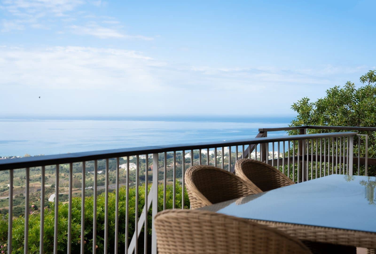 3 bedroom Apartment for sale in Los Monteros - € 550,000 (Ref: 9843520)