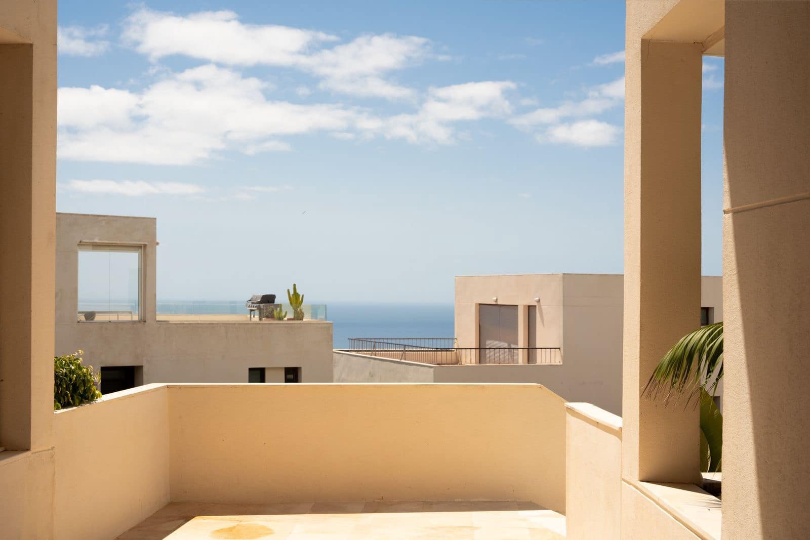 3 bedroom Apartment for sale in Los Monteros - € 550,000 (Ref: 9843520)