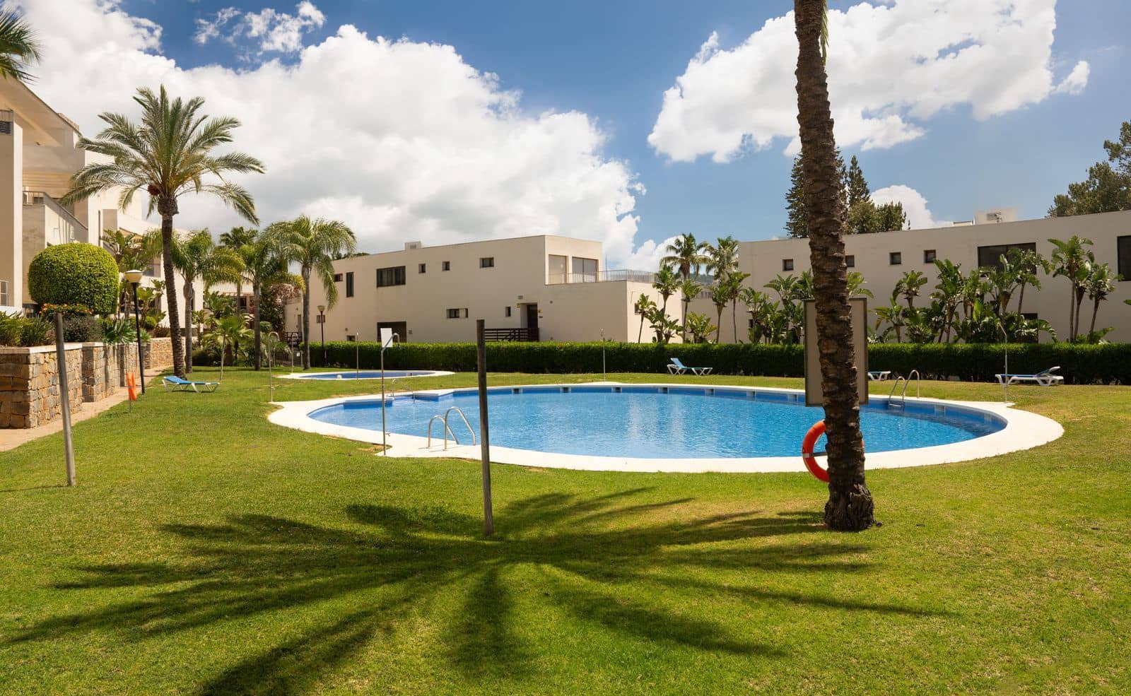 3 bedroom Apartment for sale in Los Monteros - € 550,000 (Ref: 9843520)