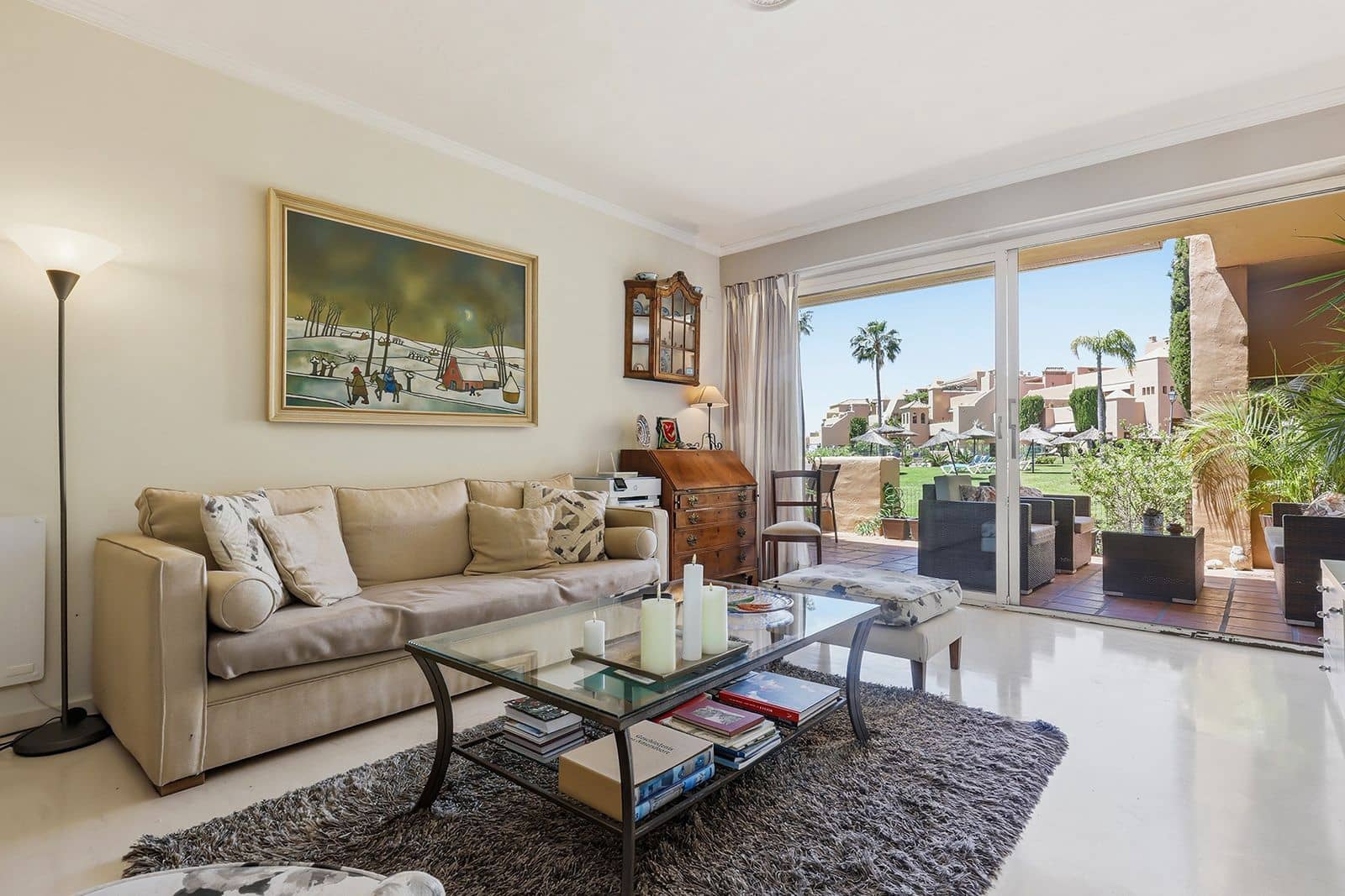 2 bedroom Apartment for sale in Benahavis - € 425,000 (Ref: 9843527)