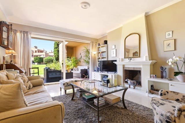 Apartamento de 2 habitaciones en El Paraíso, Benahavís en venta - 425.000 € (Ref: 9843527)