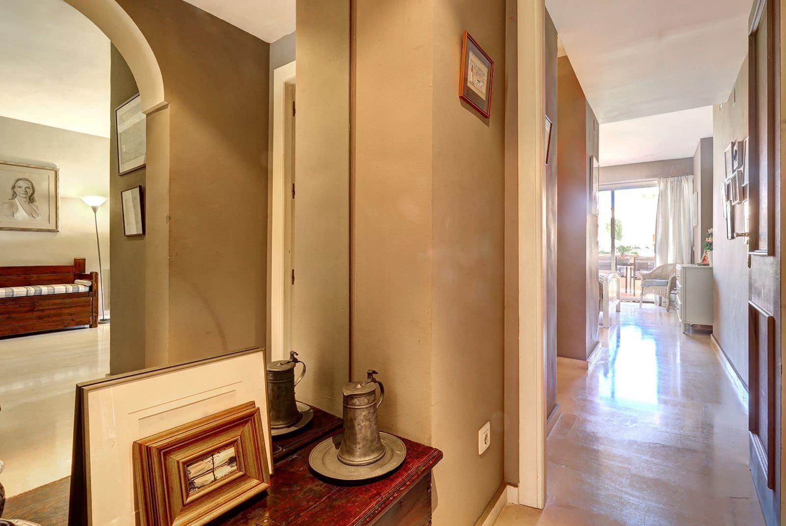 2 bedroom Apartment for sale in Benahavis - € 425,000 (Ref: 9843527)