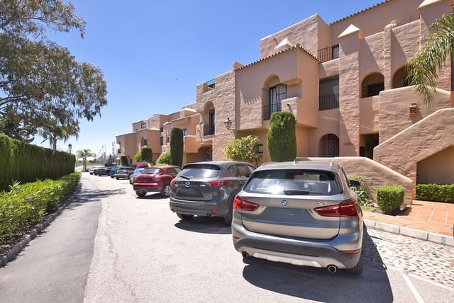 Apartamento de 2 habitaciones en El Paraíso, Benahavís en venta - 425.000 € (Ref: 9843527)