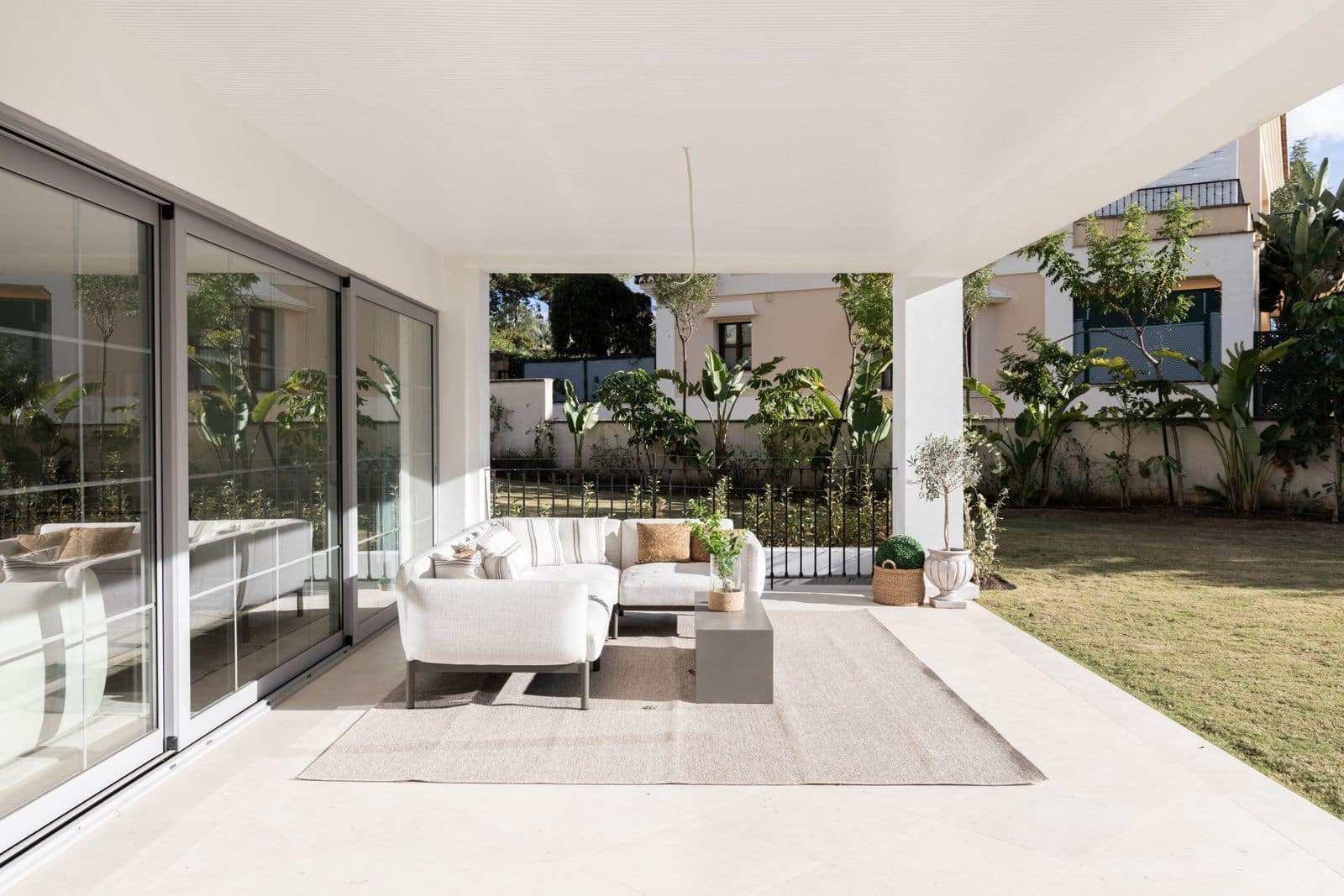 4 bedroom Villa for sale in Los Arqueros - € 3,895,000 (Ref: 9843530)