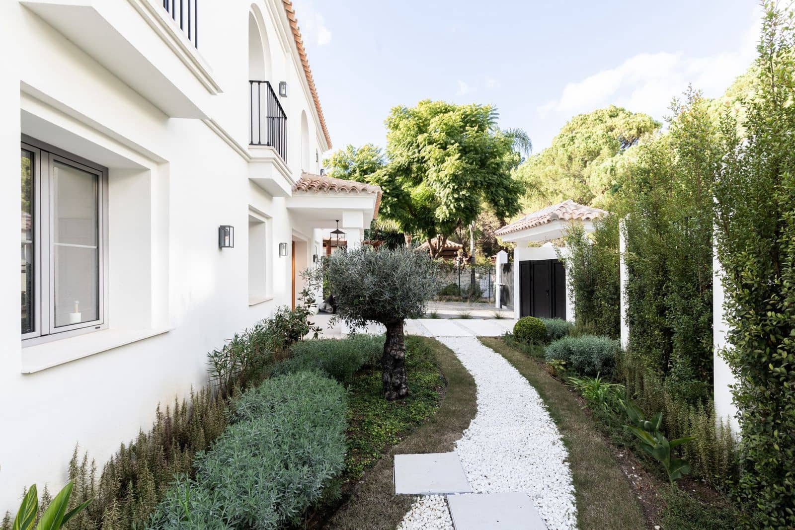 4 bedroom Villa for sale in Los Arqueros - € 3,895,000 (Ref: 9843530)
