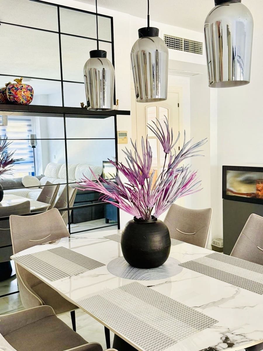 2 slaapkamer Appartement te koop in Manilva - € 299.000 (Ref: 9843533)