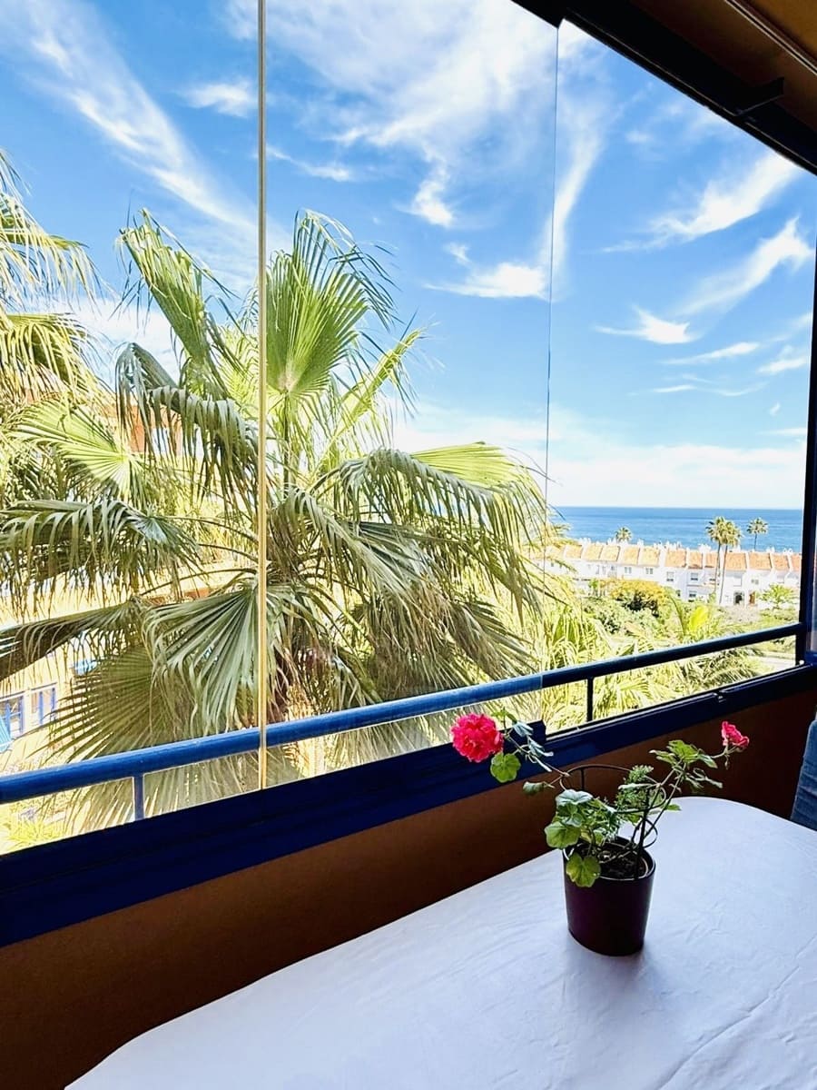 2 slaapkamer Appartement te koop in Manilva - € 299.000 (Ref: 9843533)