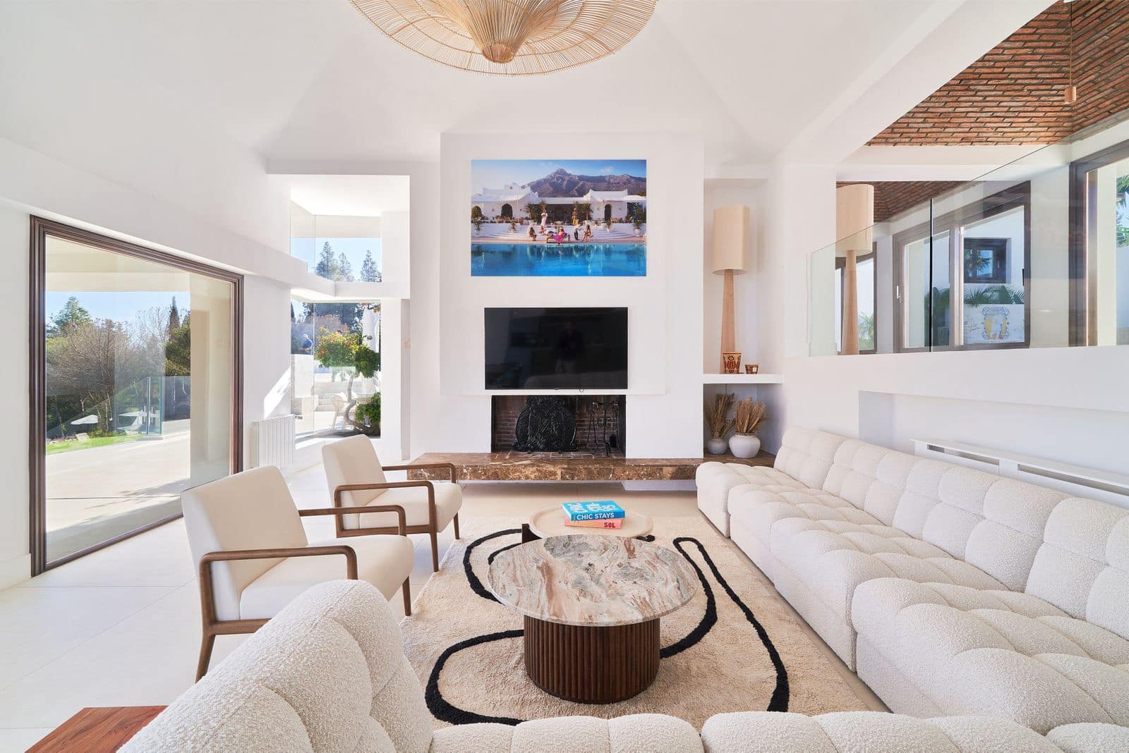 6 bedroom Villa for sale in San Pedro de Alcantara - € 3,995,000 (Ref: 9843536)