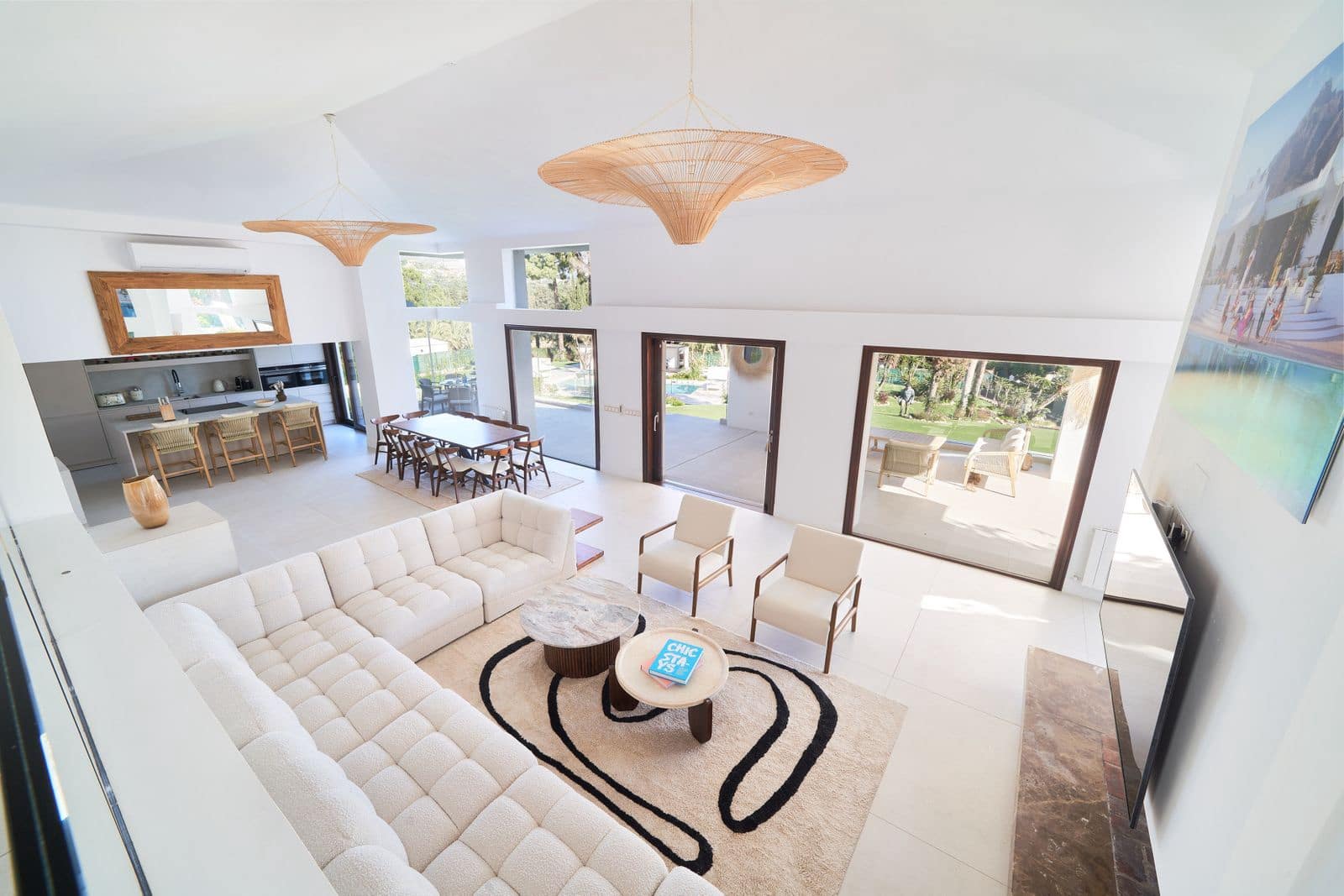 6 bedroom Villa for sale in San Pedro de Alcantara - € 3,995,000 (Ref: 9843536)