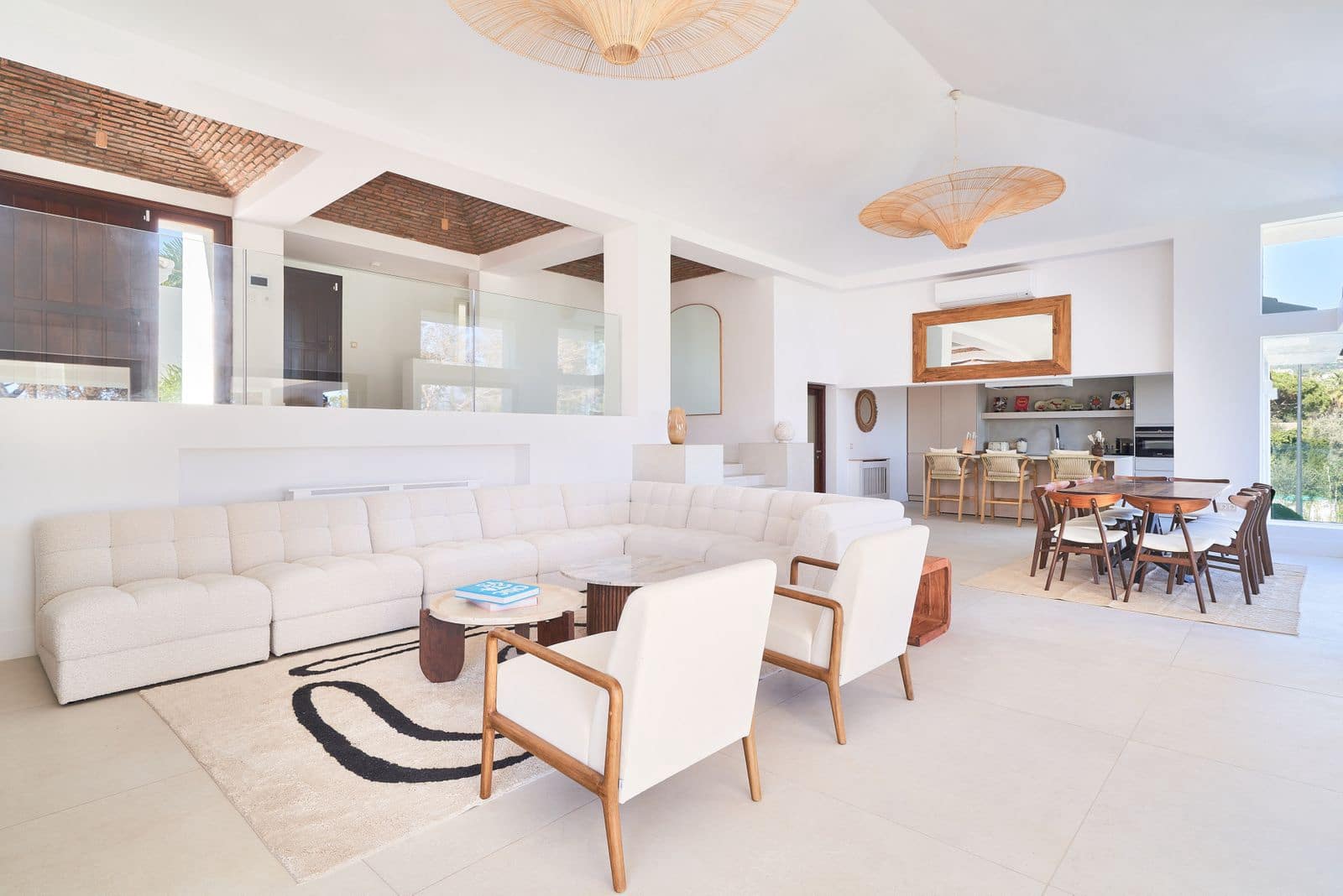 6 bedroom Villa for sale in San Pedro de Alcantara - € 3,995,000 (Ref: 9843536)