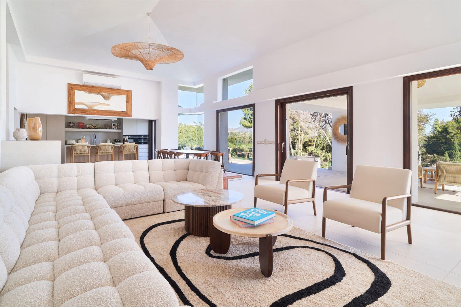 6 bedroom Villa for sale in San Pedro de Alcantara - € 3,995,000 (Ref: 9843536)
