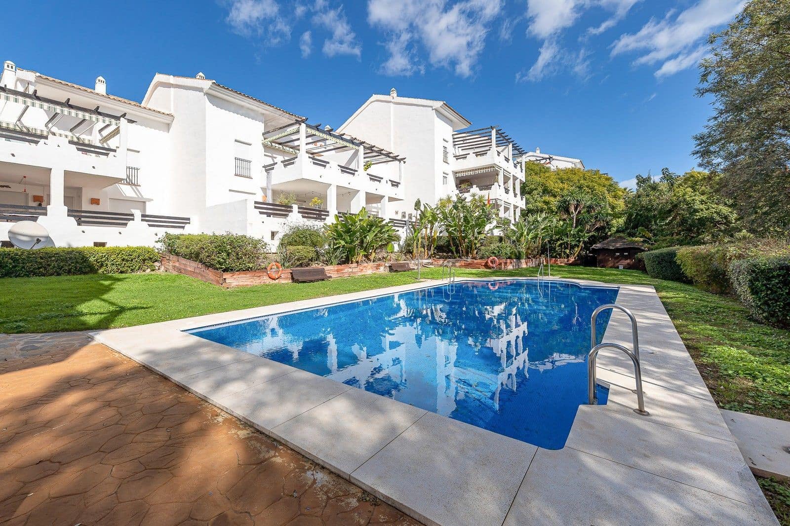 3 bedroom Apartment for sale in Benalmadena Costa - € 491,222 (Ref: 9843537)