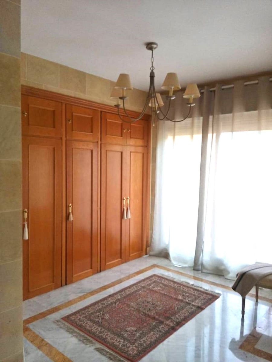 3 sypialnia Dom blizniak na sprzedaż w Golden Mile - 1 600 000 € (Ref: 9843539)