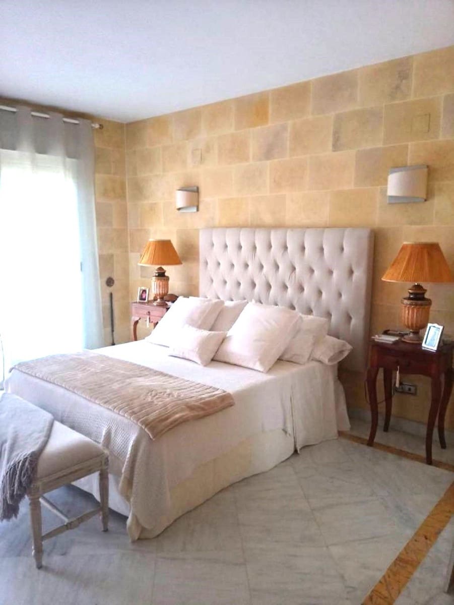 3 sypialnia Dom blizniak na sprzedaż w Golden Mile - 1 600 000 € (Ref: 9843539)