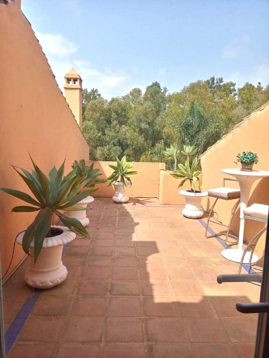 3 sypialnia Dom blizniak na sprzedaż w Golden Mile - 1 600 000 € (Ref: 9843539)