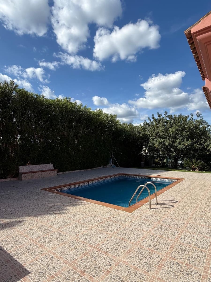 4 slaapkamer Villa te koop in Bahia de Casares - € 2.600.000 (Ref: 9843549)