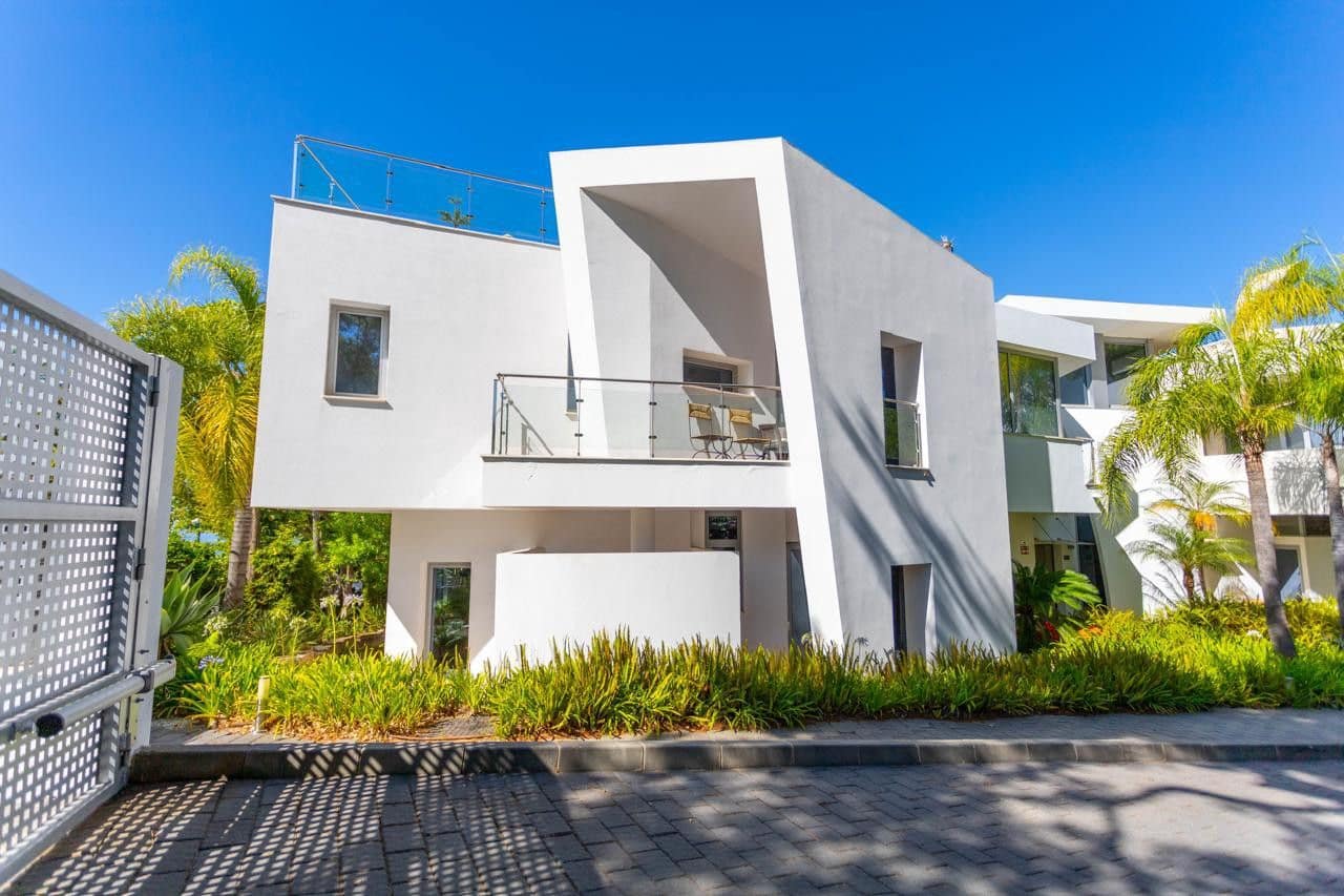 4 makuuhuone Paritalo myytävänä paikassa Golden Mile - 2 700 000 € (Ref: 9843557)