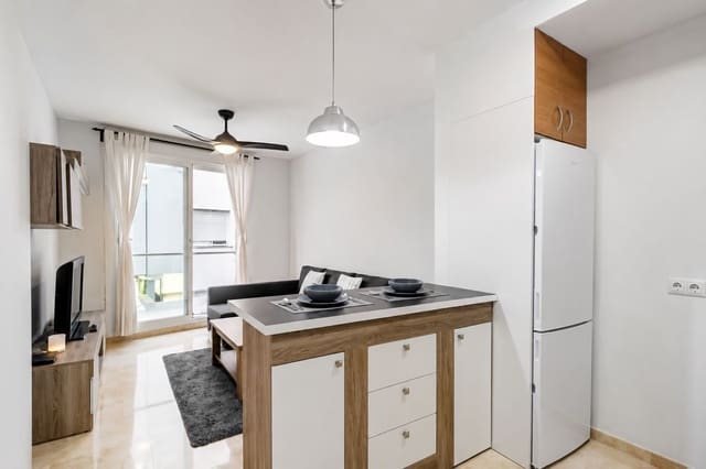 2 soverom Leilighet til salgs i San Pedro de Alcantara, Marbella - € 290 000 (Ref: 9843565)