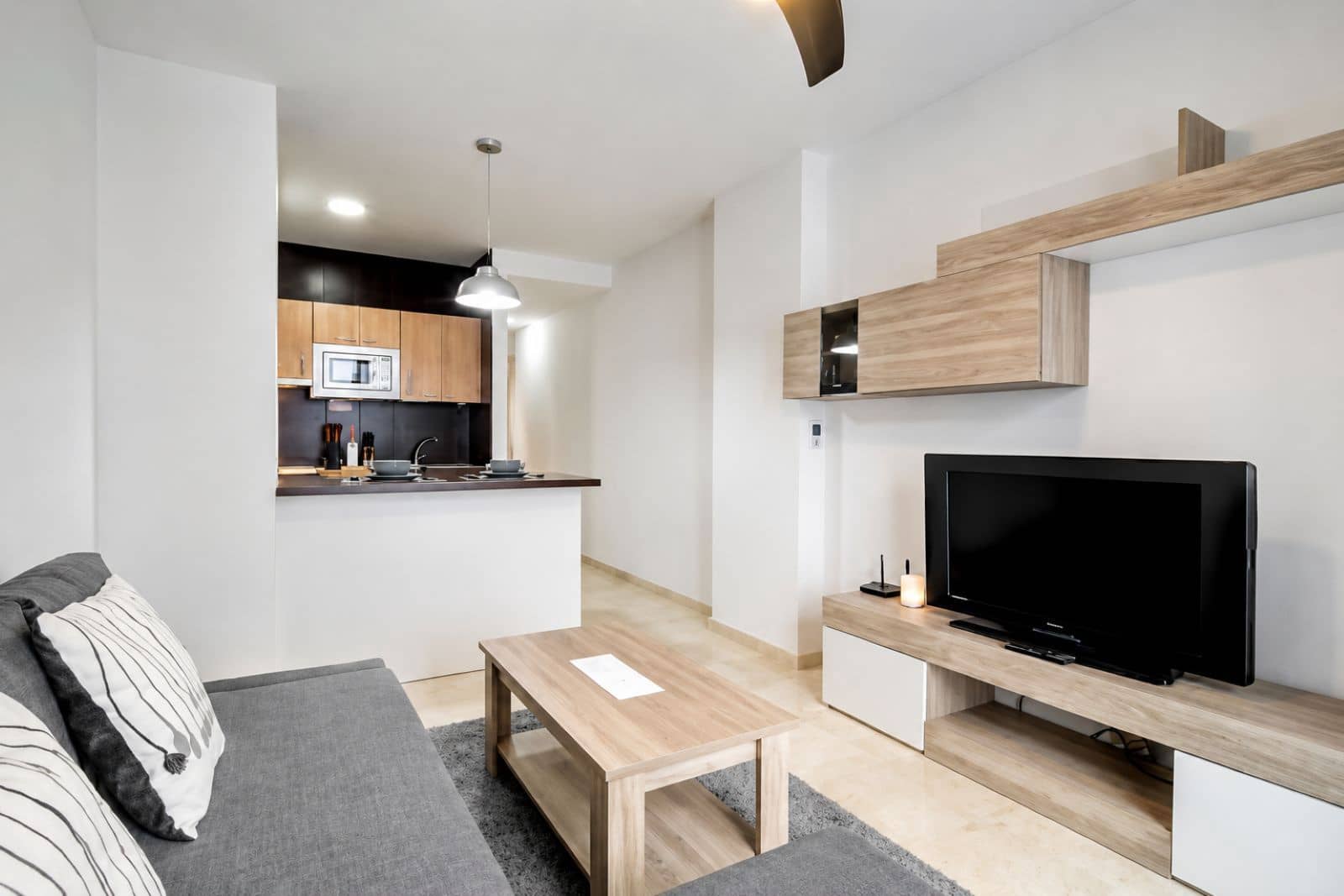 2 bedroom Apartment for sale in San Pedro de Alcantara - € 290,000 (Ref: 9843565)