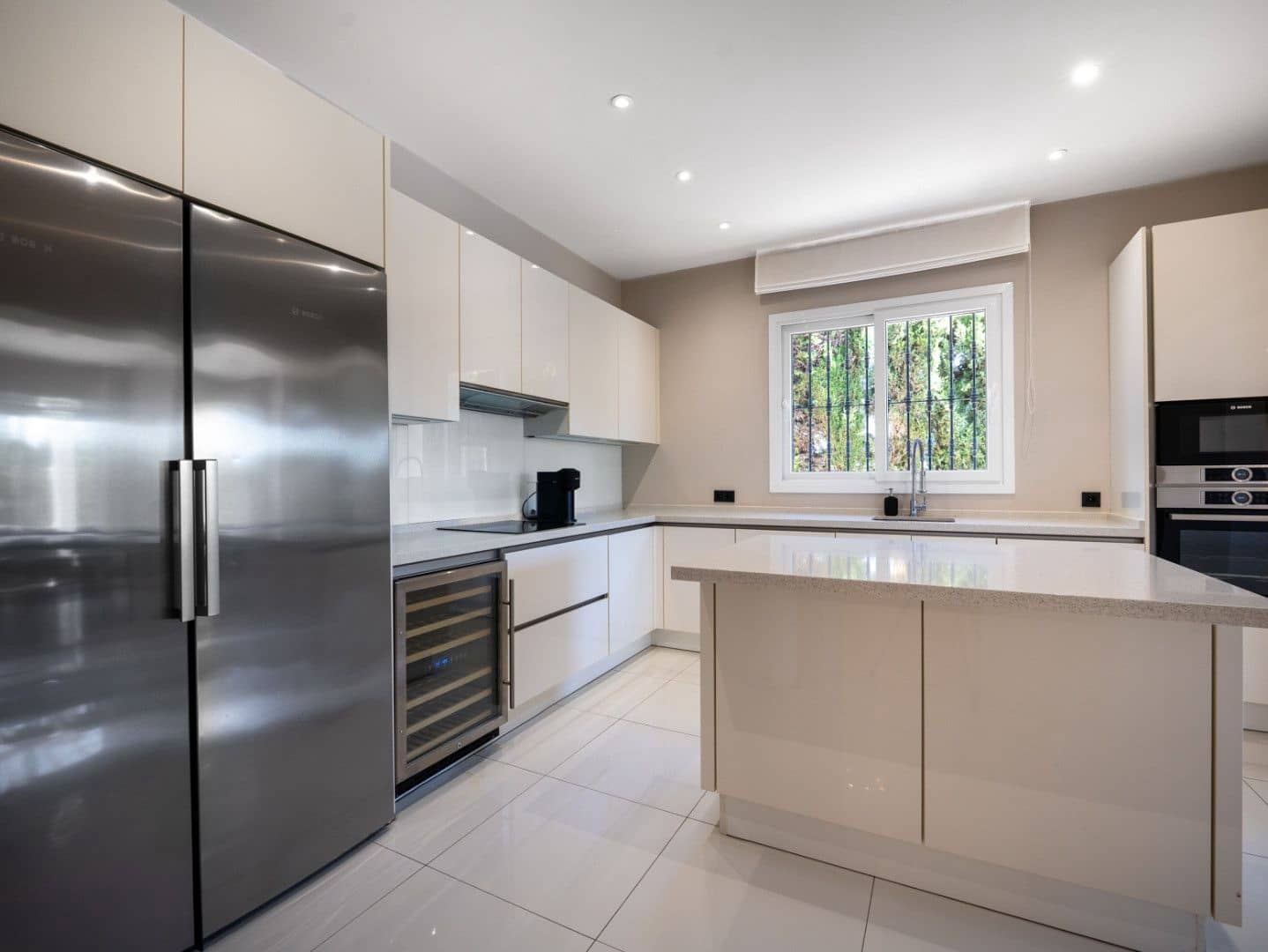 6 quarto Moradia para venda em Nueva Andalucia - 4 250 000 € (Ref: 9843567)