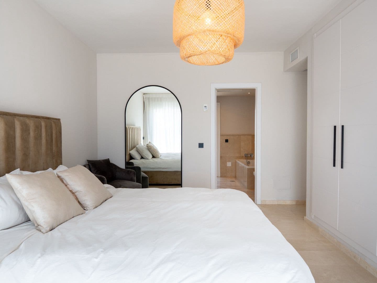 6 quarto Moradia para venda em Nueva Andalucia - 4 250 000 € (Ref: 9843567)