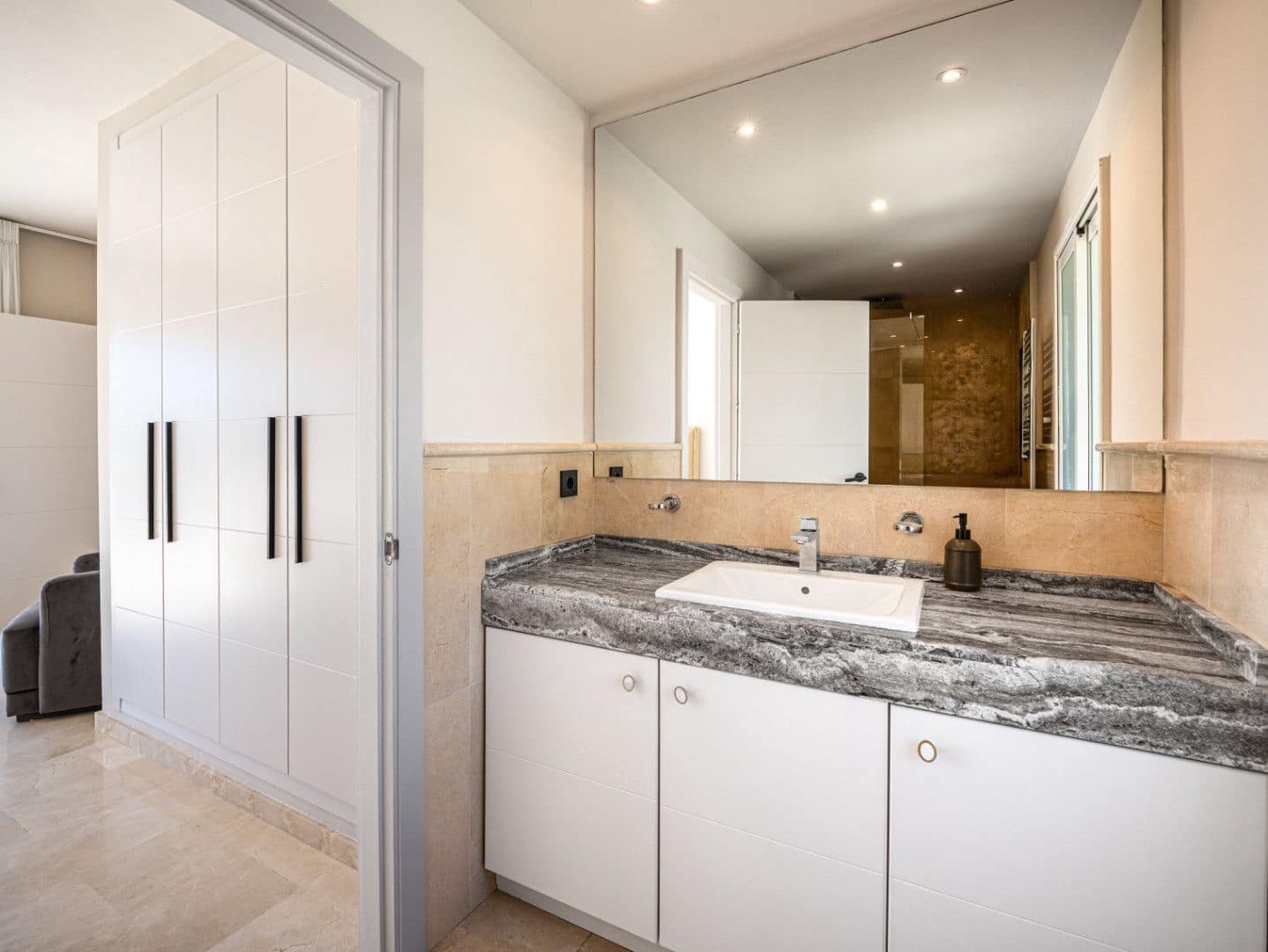 6 quarto Moradia para venda em Nueva Andalucia - 4 250 000 € (Ref: 9843567)