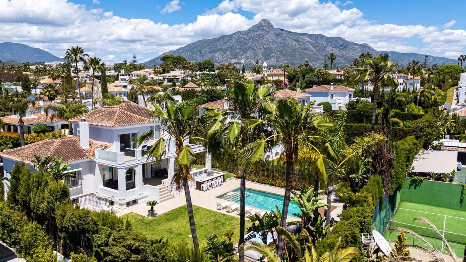 6 quarto Moradia para venda em Nueva Andalucia - 4 250 000 € (Ref: 9843567)