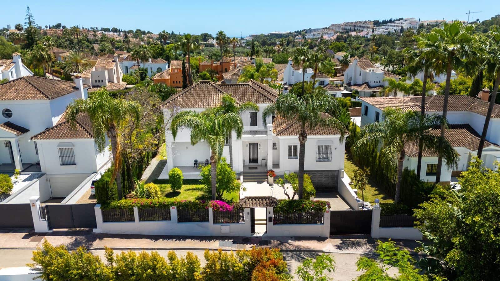 6 quarto Moradia para venda em Nueva Andalucia - 4 250 000 € (Ref: 9843567)