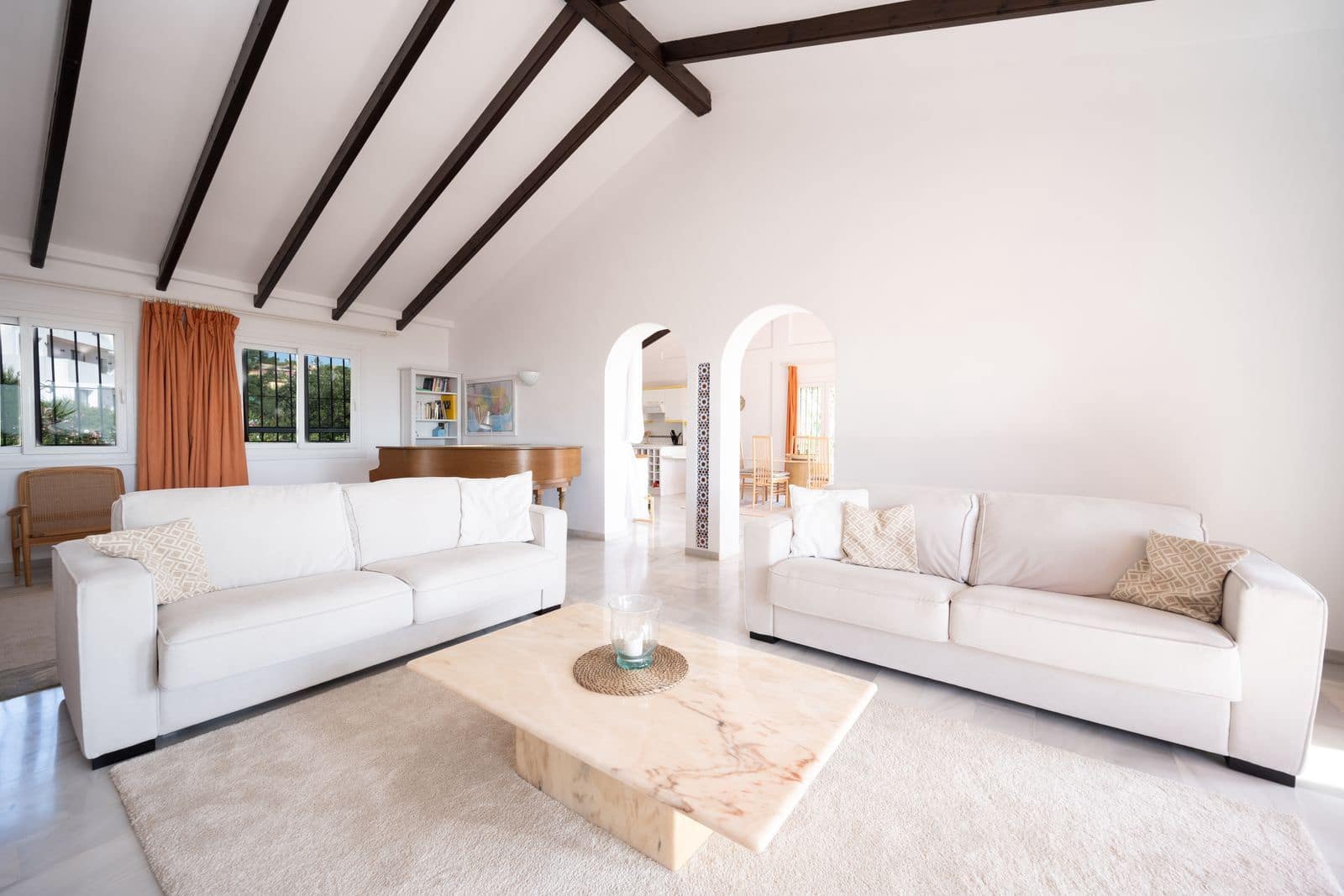 Chalet de 4 habitaciones en Elviria en venta - 850.000 € (Ref: 9843568)