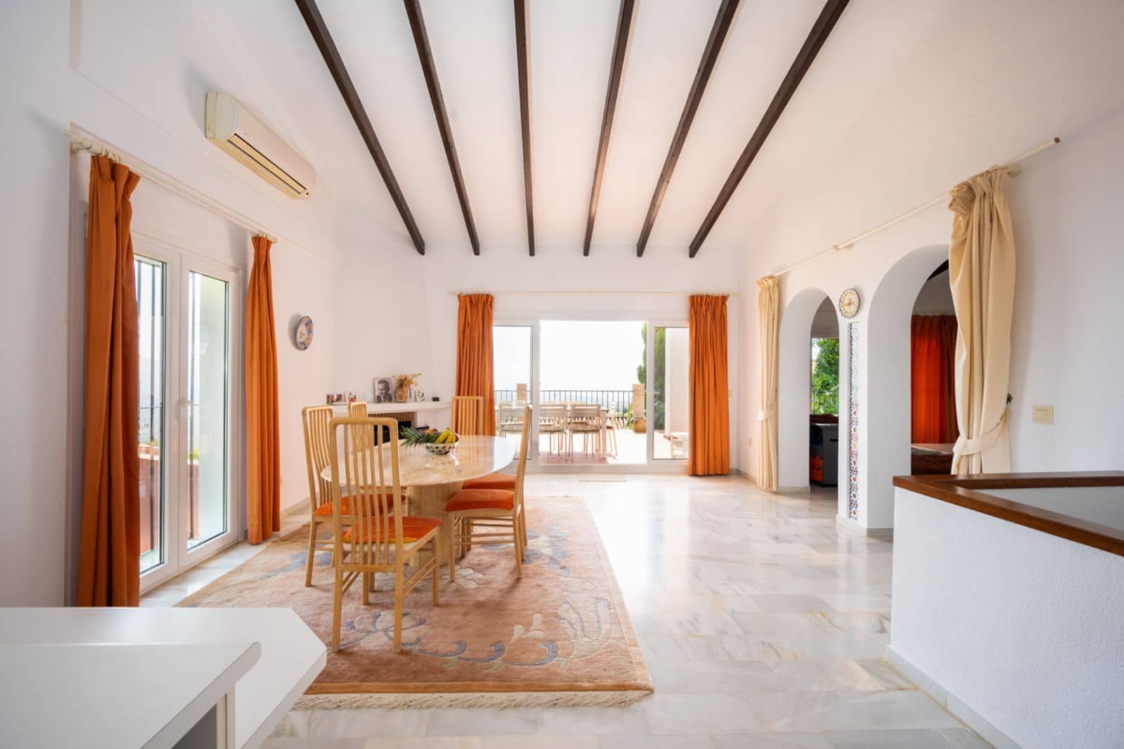Chalet de 4 habitaciones en Elviria en venta - 850.000 € (Ref: 9843568)