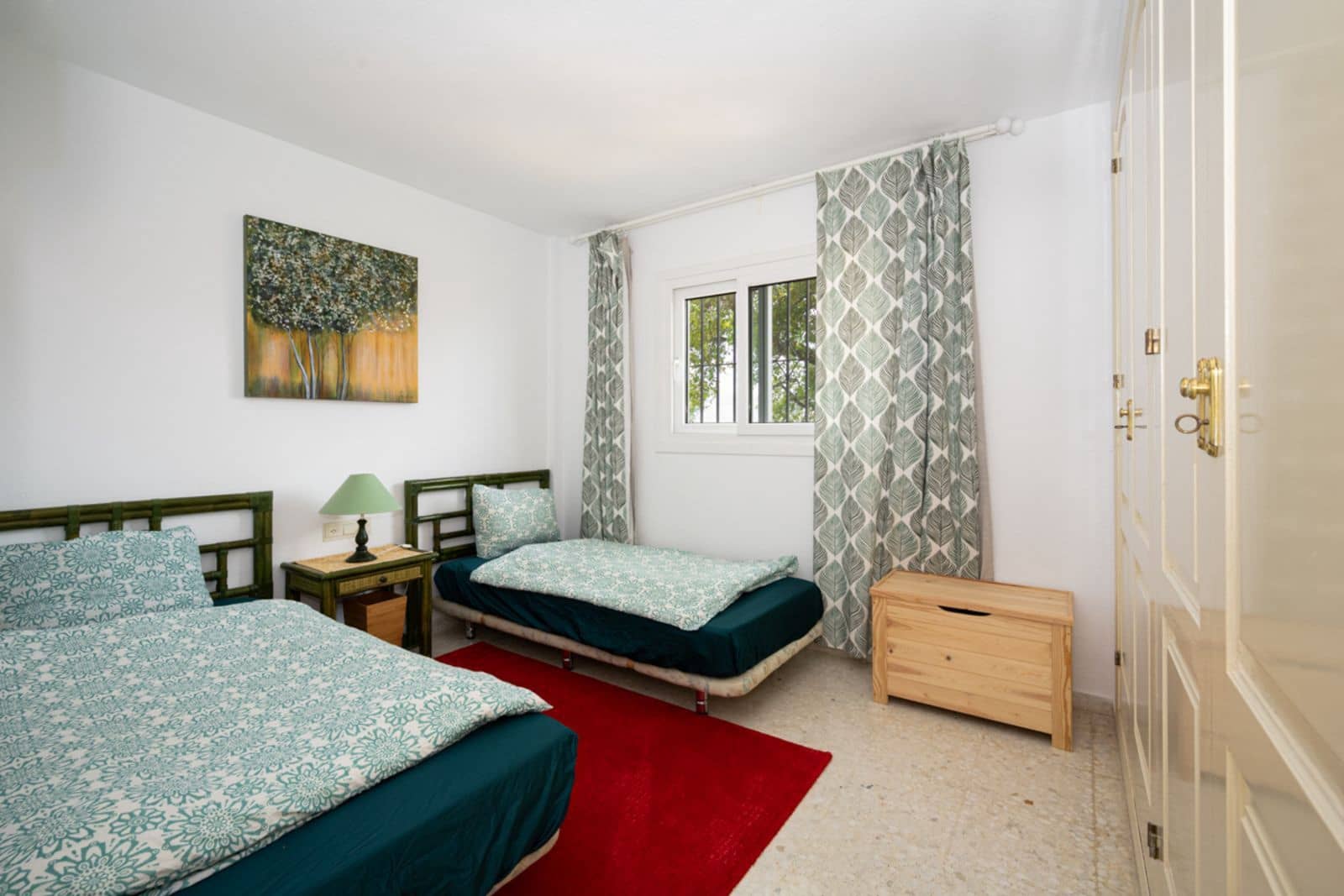 Chalet de 4 habitaciones en Elviria en venta - 850.000 € (Ref: 9843568)