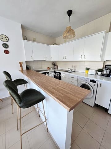 Apartamento de 2 habitaciones en Benalmadena Costa, Benalmádena en venta - 330.000 € (Ref: 9843569)
