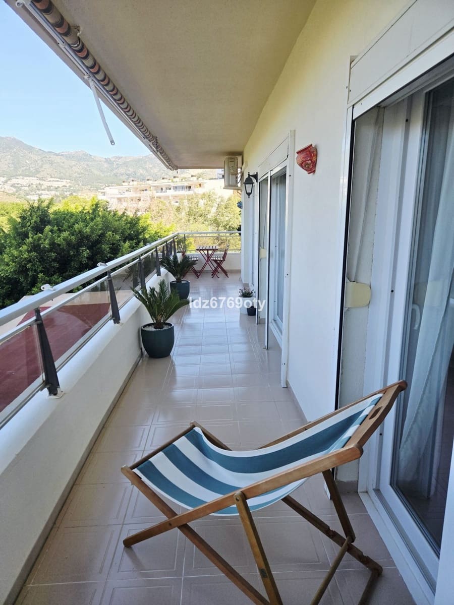 2 bedroom Apartment for sale in Benalmadena Costa - € 330,000 (Ref: 9843569)