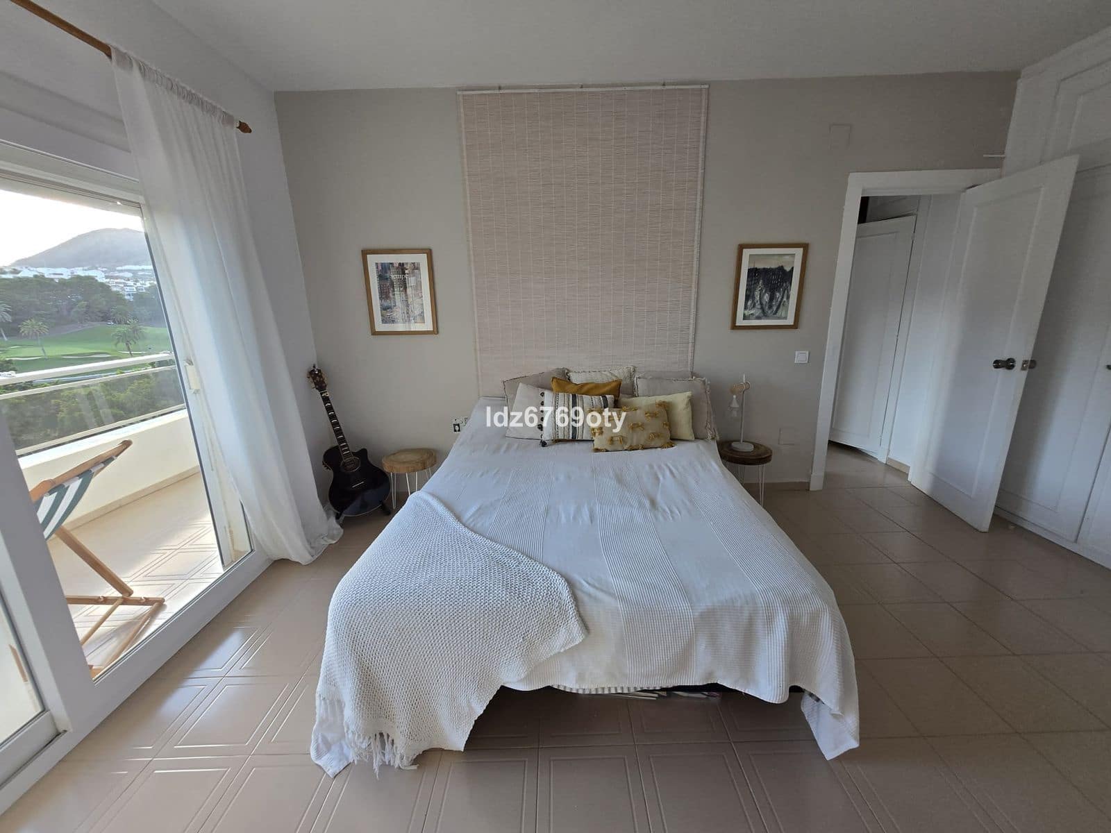 2 bedroom Apartment for sale in Benalmadena Costa - € 330,000 (Ref: 9843569)