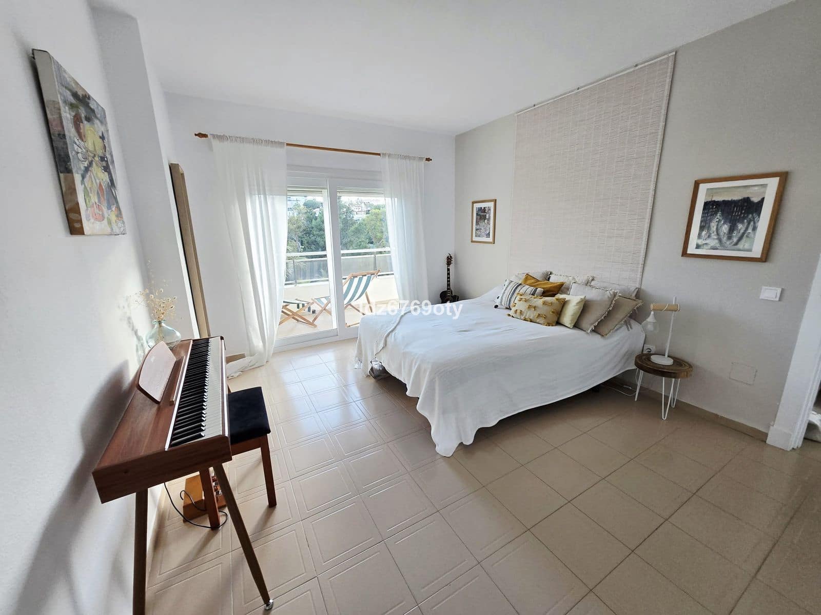 2 bedroom Apartment for sale in Benalmadena Costa - € 330,000 (Ref: 9843569)