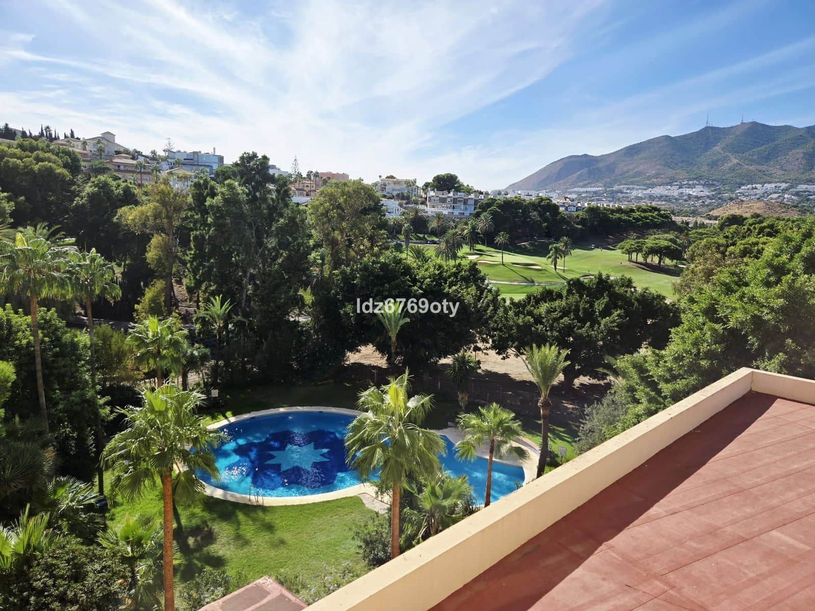 2 bedroom Apartment for sale in Benalmadena Costa - € 330,000 (Ref: 9843569)