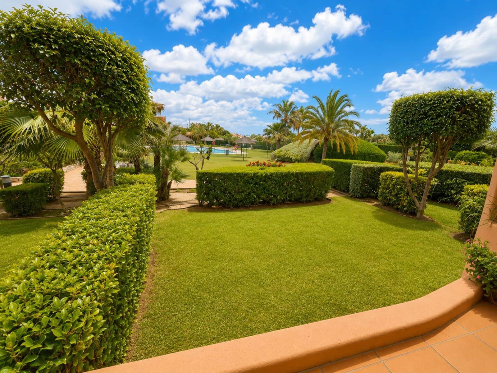 2 bedroom Apartment for sale in Bahia de Casares - € 319,000 (Ref: 9843574)