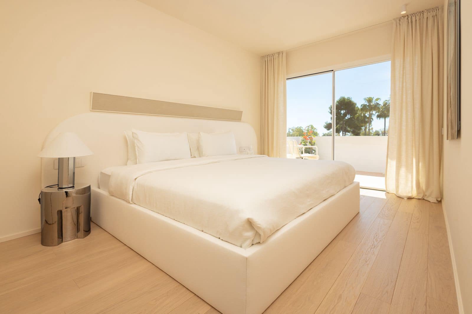 2 Zimmer Penthouse zu verkaufen in Nueva Andalucia - 1.190.000 € (Ref: 9843586)
