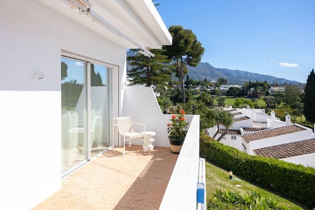 2 Zimmer Penthouse zu verkaufen in Nueva Andalucia, Marbella - 1.190.000 € (Ref: 9843586)