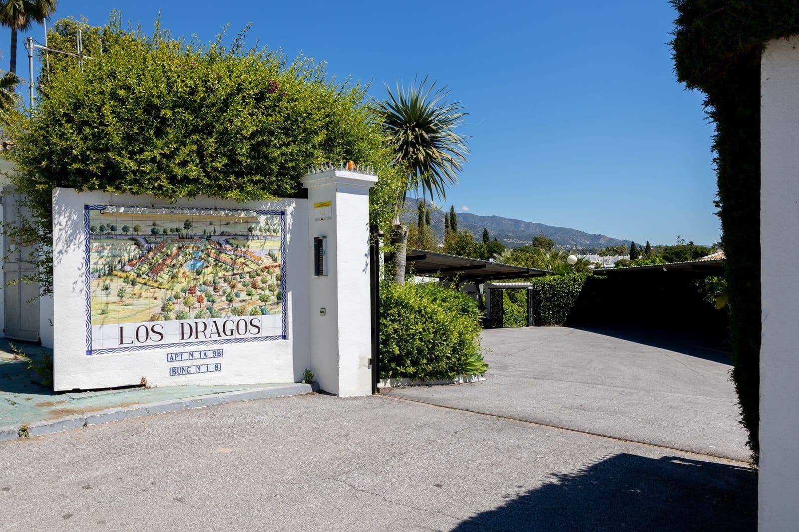 2 Zimmer Penthouse zu verkaufen in Nueva Andalucia - 1.190.000 € (Ref: 9843586)