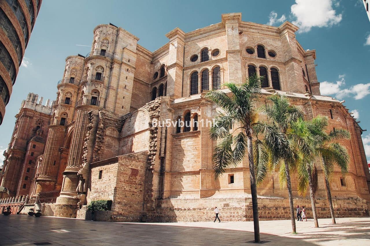 Restaurant/Bar til salg i Malaga by - € 1.600.000 (Ref: 9843598)