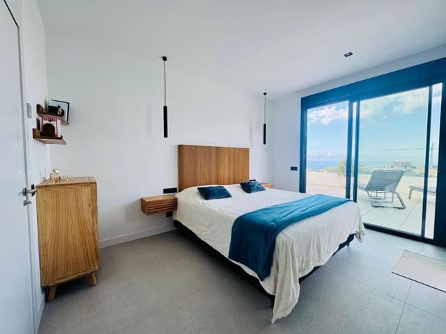 3 soverom Penthouse til salgs i Marbella - € 1 350 000 (Ref: 9843600)